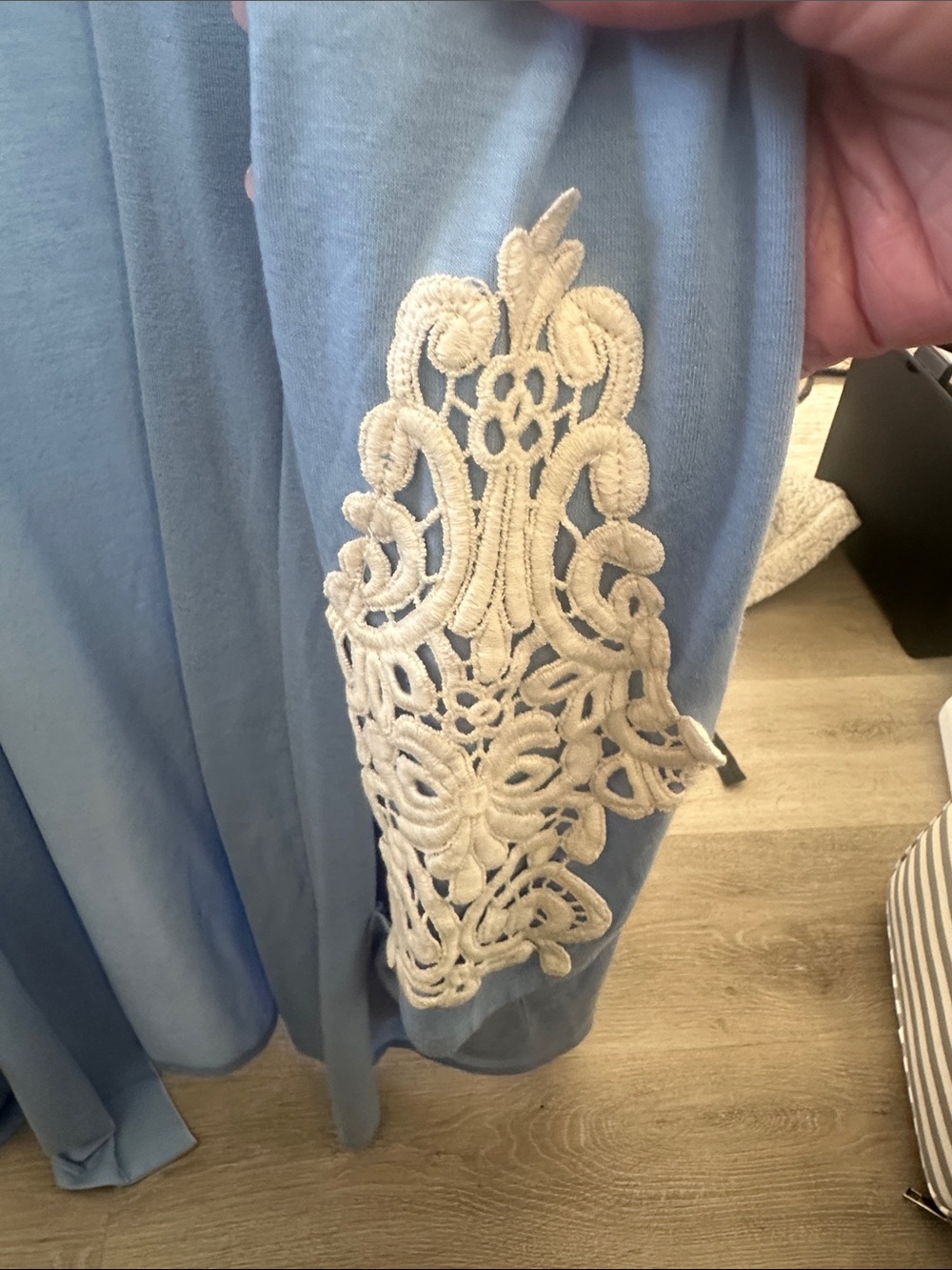 Zenana Outfitters Sky Blue Robe with Cream Lace Cuffs - Picture 3 of 4